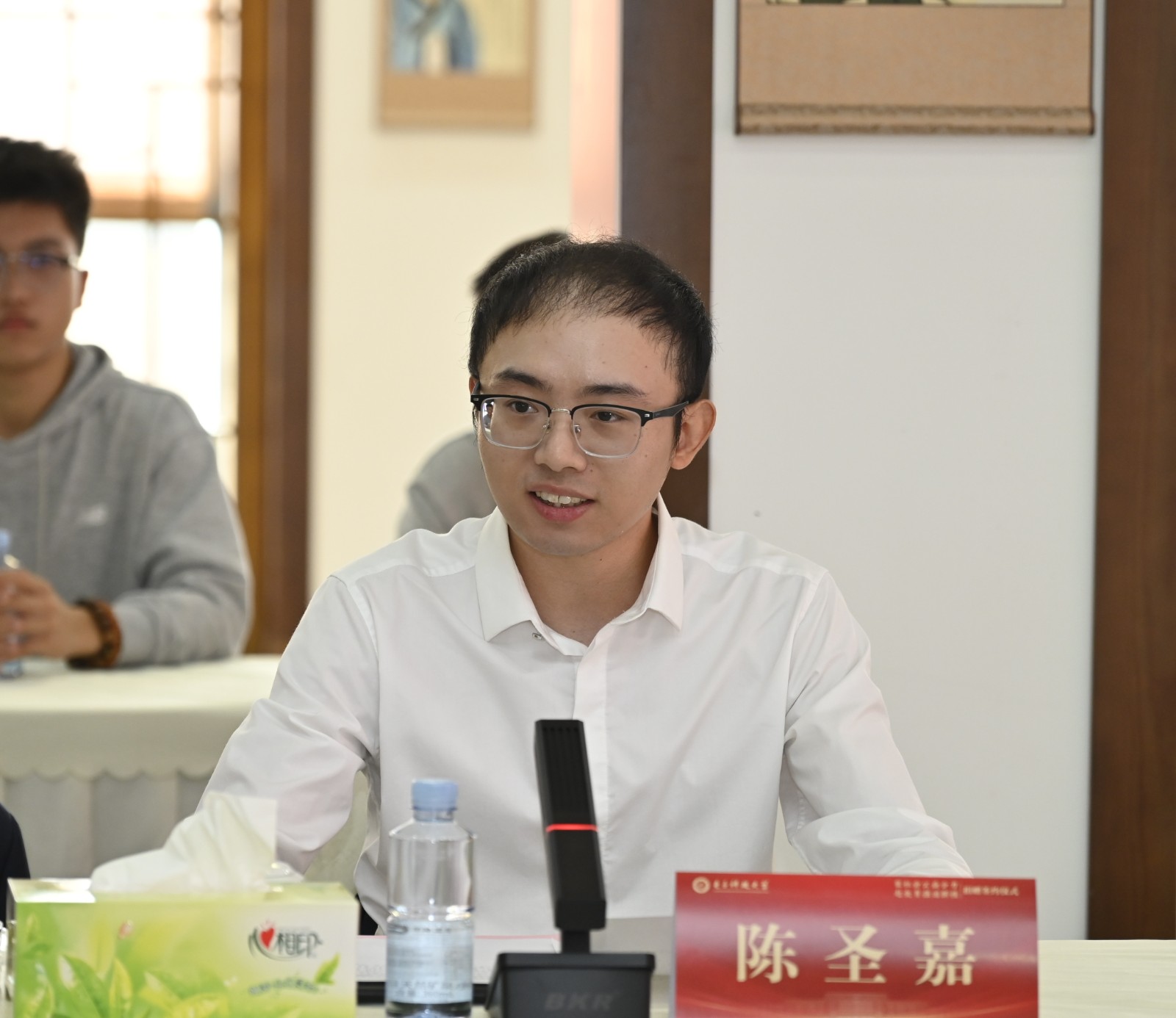 _bk23645.jpg _bk23645.jpg