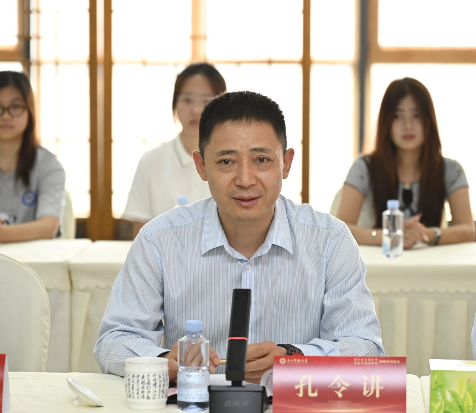 _bk23595.jpg _bk23595.jpg